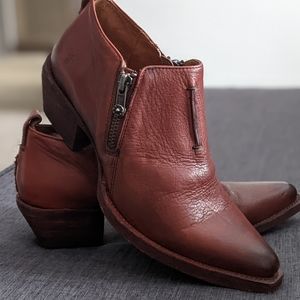 Frye leather Western ankle boots size 6.5
